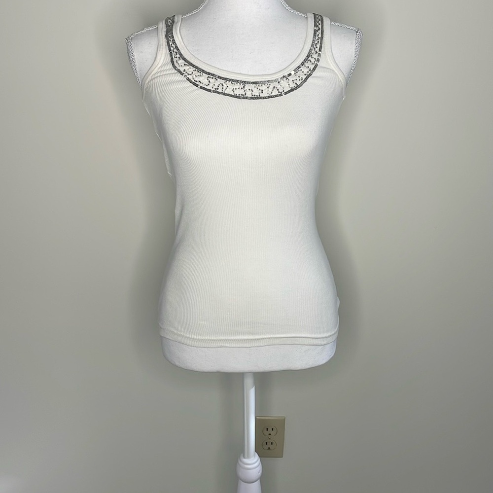 Old Navy White Tank Top with Shiny Detail Around Neck. EUC